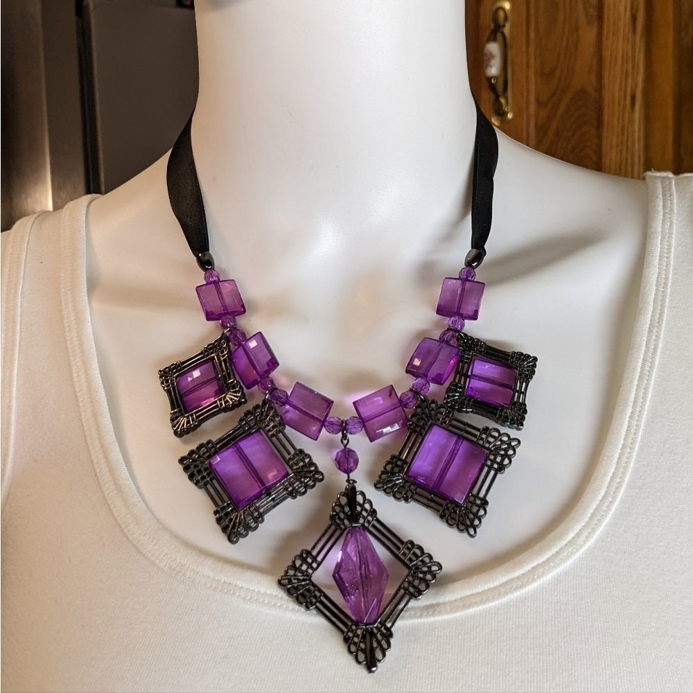 Beautiful Princess Statement Necklace Purple Acry… - image 8